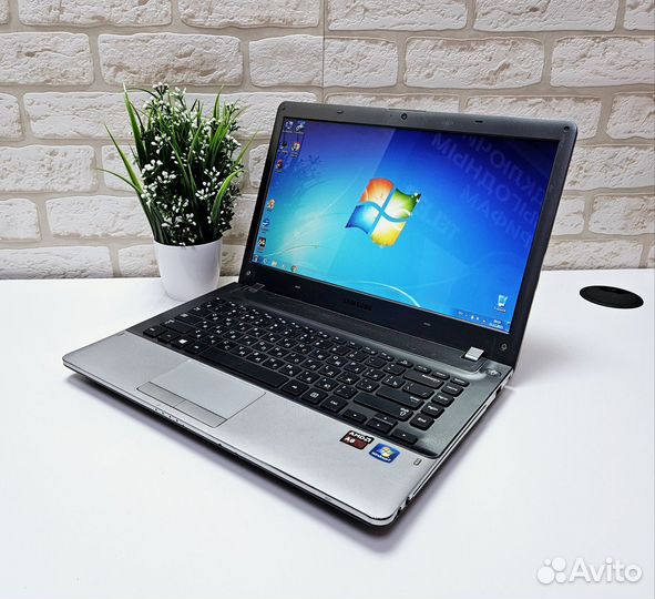 Ноутбук Samsung