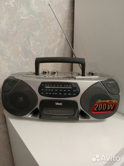 Магнитола Касетная + Радио Vitek VT-3222N
