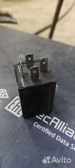 Реле 20 стеклоочистителя заднего дворника