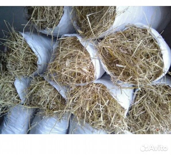 Солома в мешках