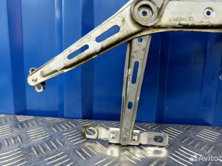 Стеклоподъемник передний правый Opel Zafira A 1.8