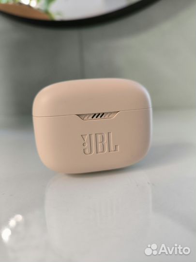 Беспроводные наушники JBL Tune 130NC TWS