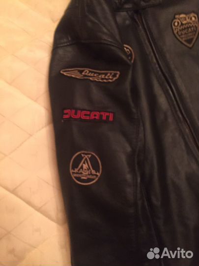 Кожаная куртка Ducati