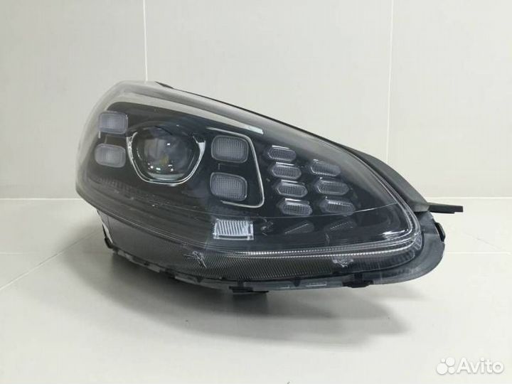 Фара правая Kia Sportage