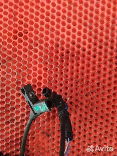 Датчик износа задних колодок Мерседес W204