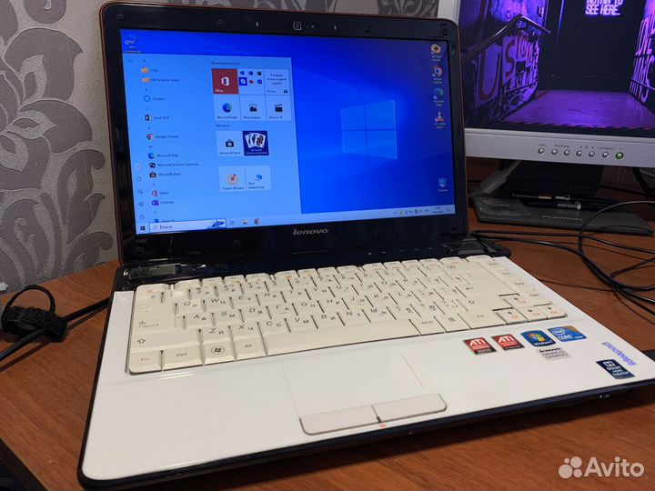 Ноутбук Lenovo IdeaPad Y460