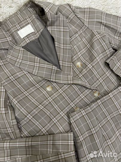 Костюм женский (пиджак + юбка)