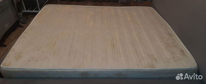 Продам матрас для кровати 200x160