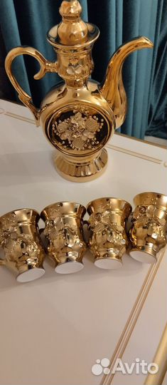 Сервиз Чайный красный бархат золотая роза