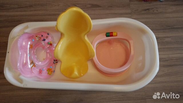 Детская ванночка, стул, круг и Горка для плавания