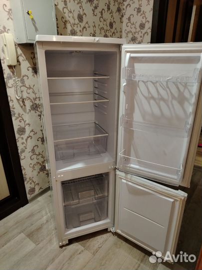 Холодильник бу бирюса 118