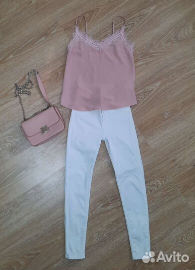 Джинсы белые