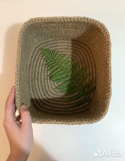 Корзинка из джута ручной работы