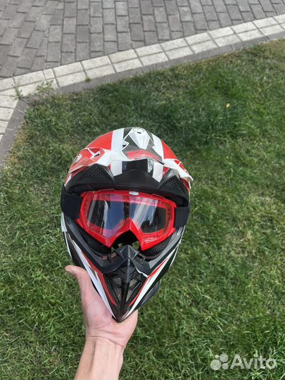 Кроссовый шлем