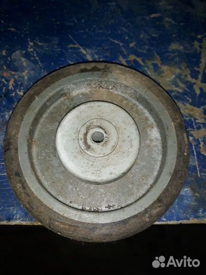 Колесо для тачки, тележки, ворот