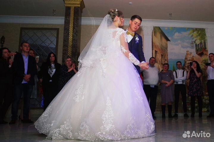 Свадебное платье