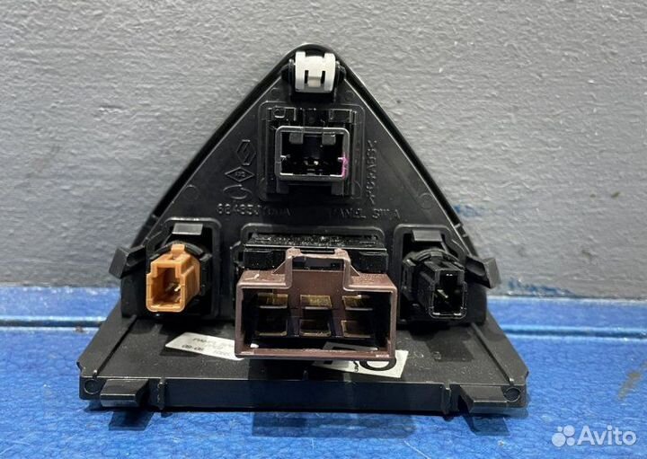 Кнопка аварийки Renault Koleos HY0