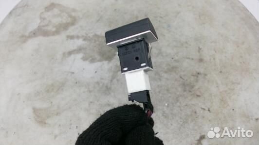 Кнопка аварийки skoda superb 2 (80E12I501)