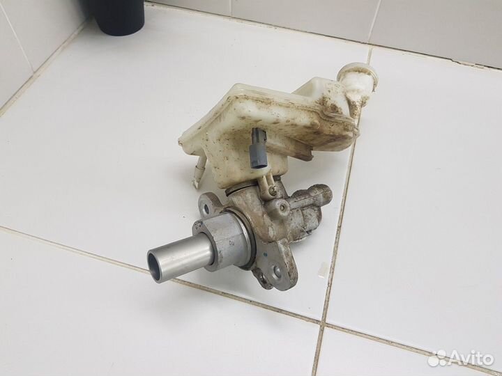 Главный тормозной цилиндр