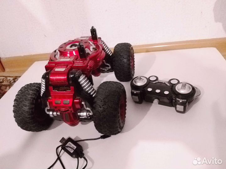 Машинки на пульте управления и дрон