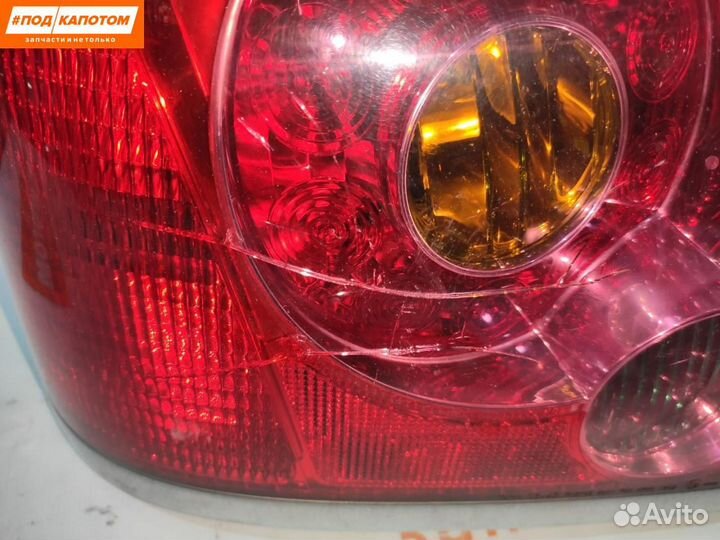 Фонарь задний левый Toyota Avensis 2 (T250) 2004