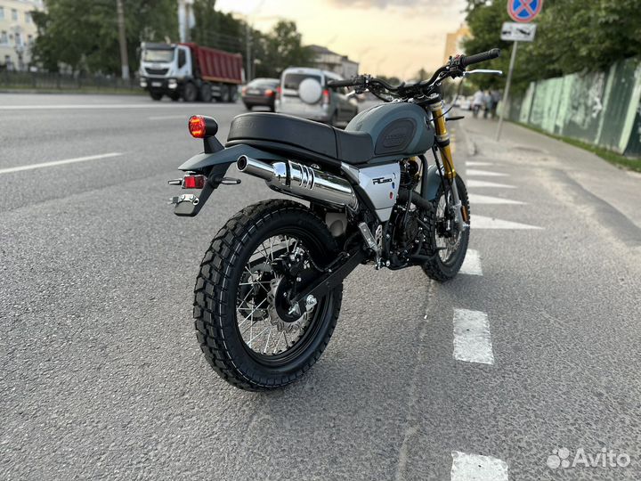 Новый мотоцикл racer triumph 250 2023