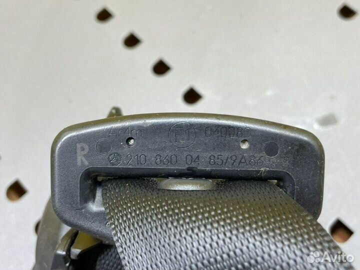 Ремень безопасности задний правый Mercedes-Benz