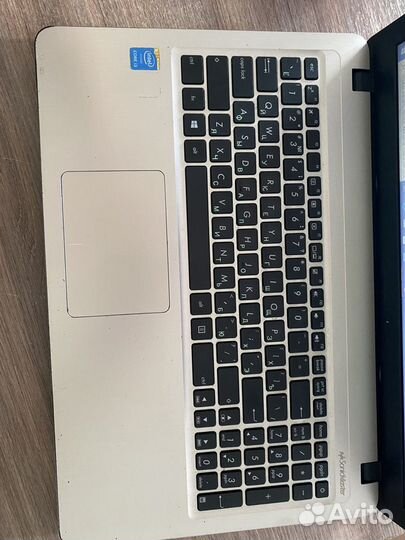 Ноутбук asus