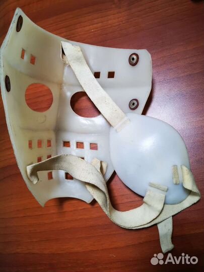 Маска вратарская хоккей СССР с подписью.В музей