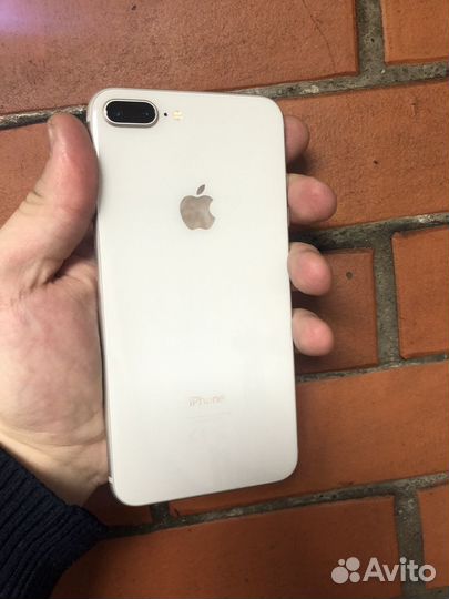 iPhone 8 Plus, 64 ГБ