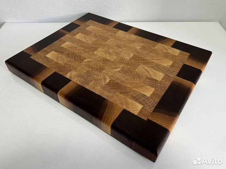 Торцевая разделочная доска из дуба
