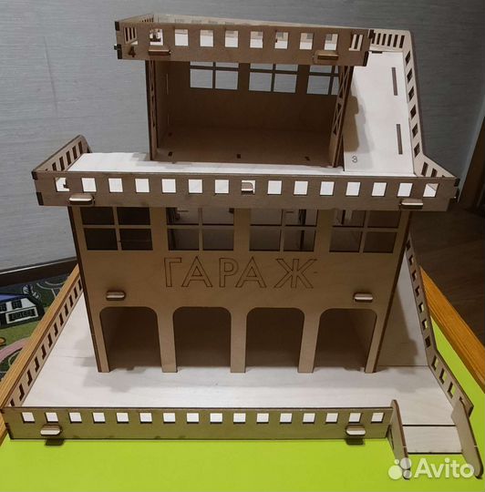 Гараж для машинок