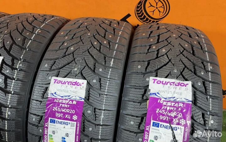 Tourador Ice Star TSW1 245/40 R20 и 275/35 R20 38U