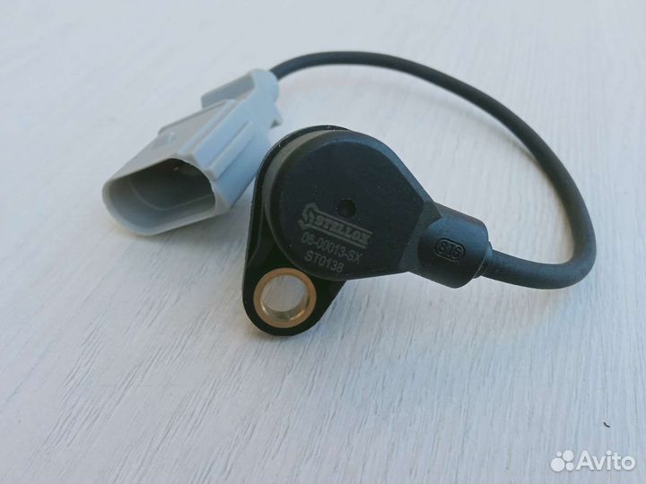 Датчик положения коленвала Stellox 0600013SX