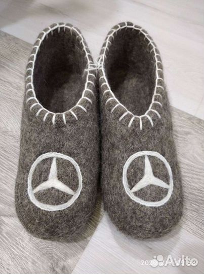 Домашние тапочки из овечьей шерсти