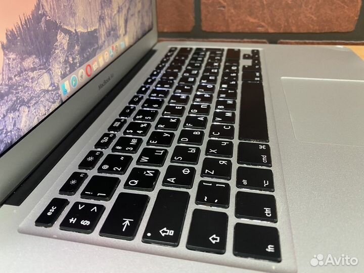 Apple MacBook Air 13 2015 i5/8/512/1цикл