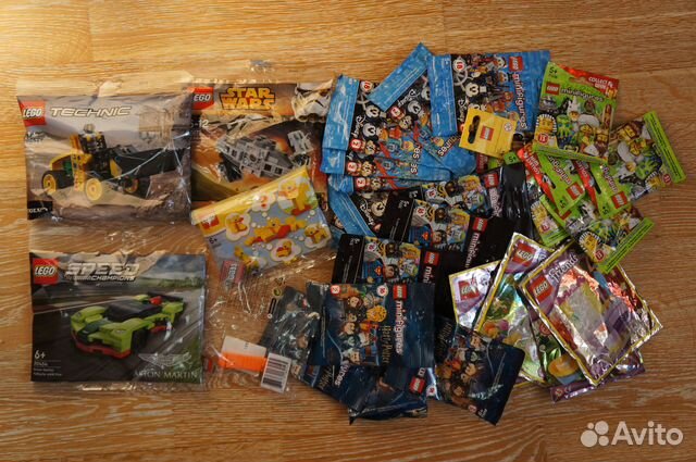 Новые Lego Minifigures, polybags. Лего пакеты от