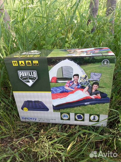 Надувной матрас с подушками (насос)