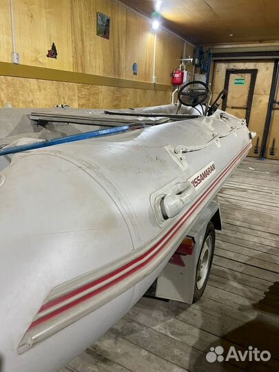 Продам лодку Nissamaran