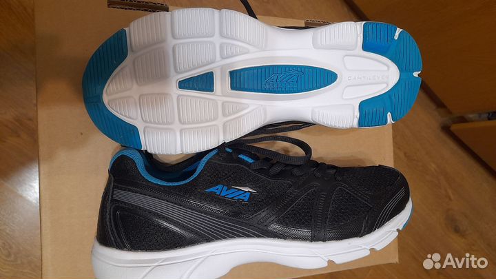 Кроссовки Avia