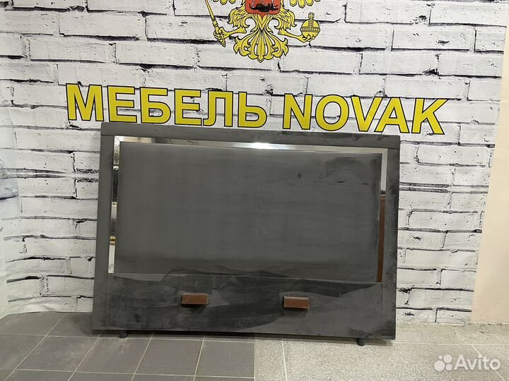 Кровать