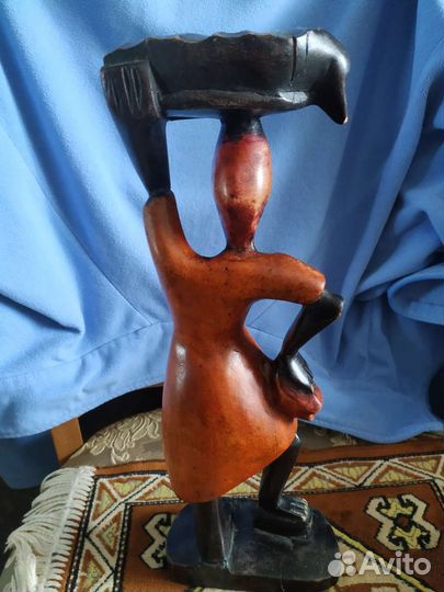 Статуэтка дерево