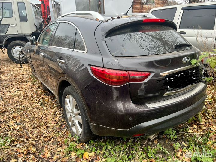 Infiniti QX70 3.7 AT, 2016, 180 000 км