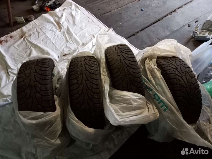 Hankook Winter I'Pike 205/55 R16