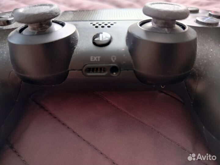 Геймпад Sony DualShock 4 v2 CUH-ZCT2E