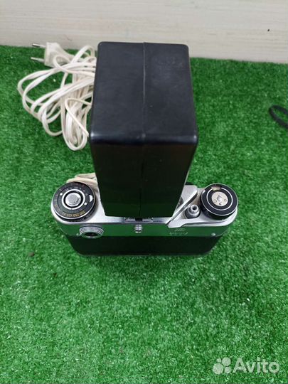 Л) Плёночный фотоаппарат фед-5В