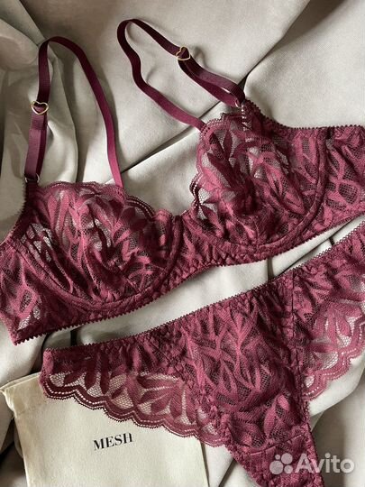 Комплект нижнего белья ручной работы