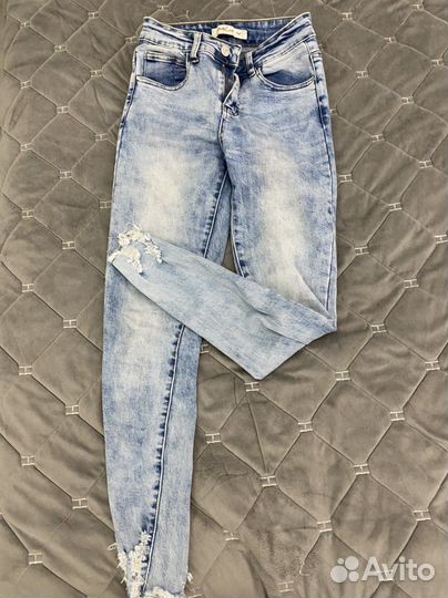 Джинсы скинни