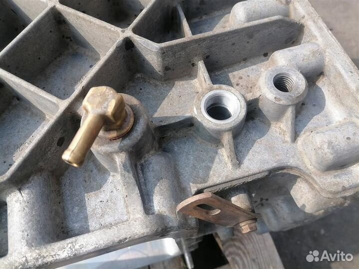 Корпус кпп (средняя часть) Volvo 20790787