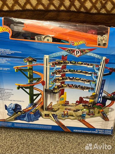 Hot wheels мега гараж